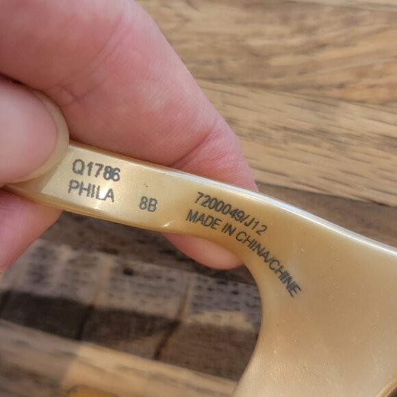 NWOT Coach Phila Golden Champagne T Strap Thong Jelly Sandals - Picture 10 of 15